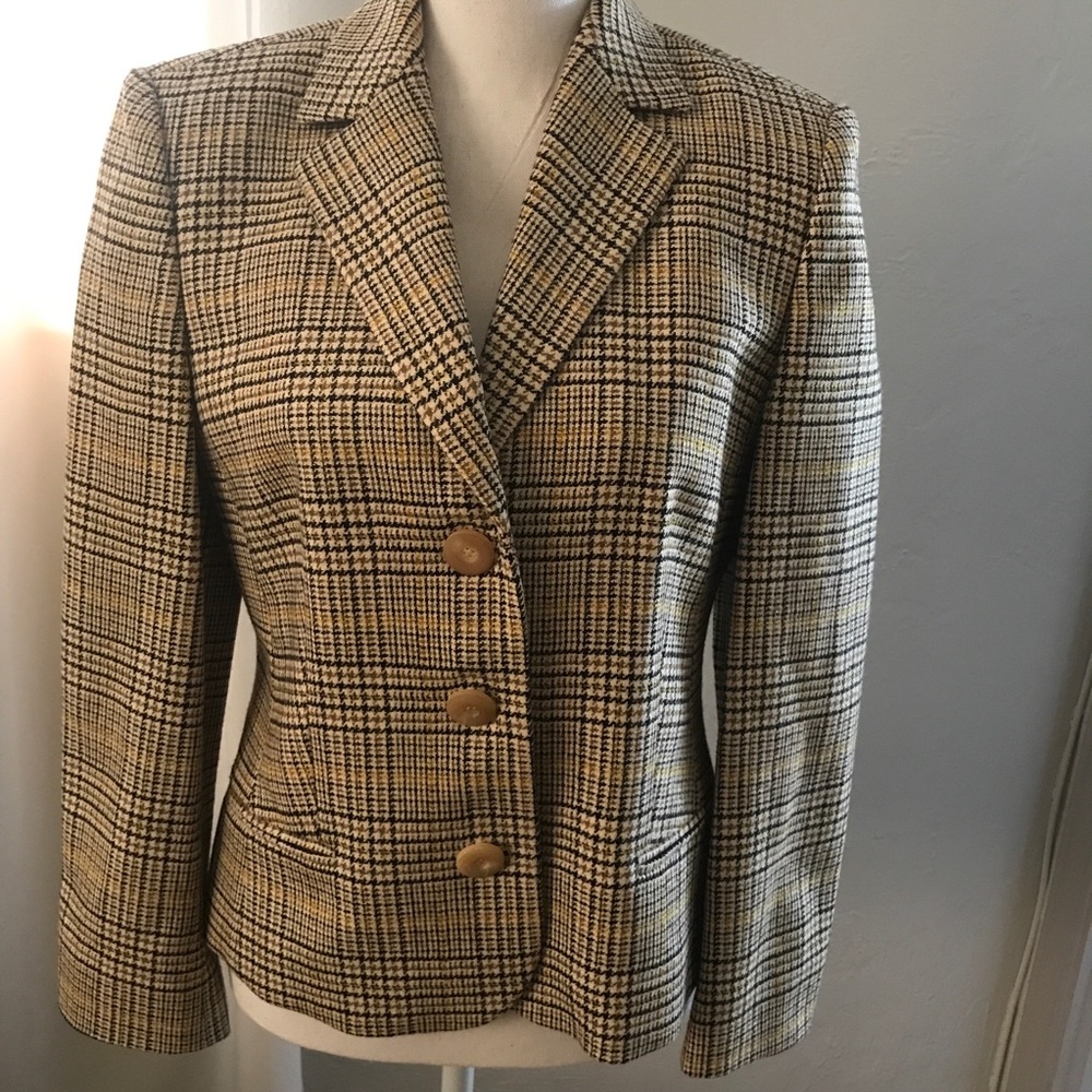 Tweed suit